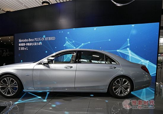 2015�V��܇չ���Yչλ