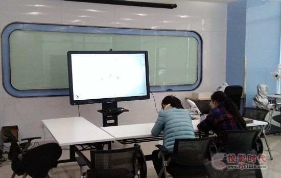 ���U���@���M(j��n)��I(y��)��ҕ������