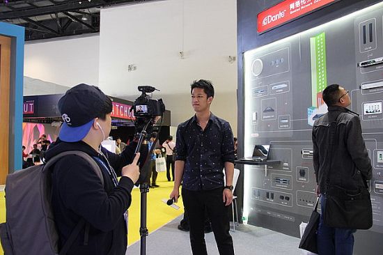2016 InFoCommҕ (tng)o(w) |΢îa(chn)Ʒ׌x