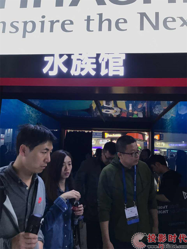 ѡ(chung)СԪذᵽInfoCommչ(hu)