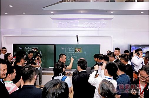 希沃成中國教裝展火爆熱點(diǎn) 專業(yè)品質(zhì)備受追捧