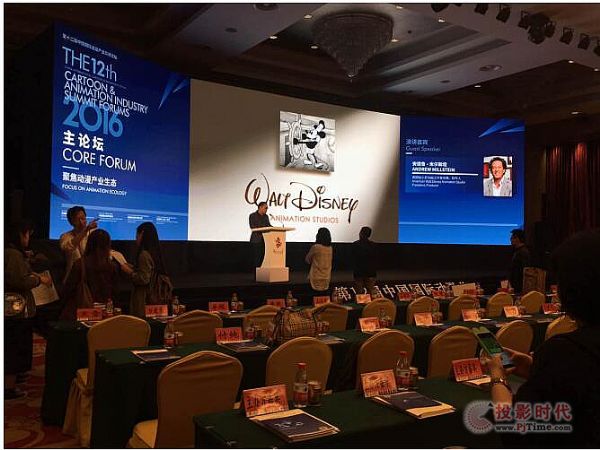 �Ϳƹ�늴����и߶�LED�@ʾ�����U���w��Q�����S(ch��ng)��