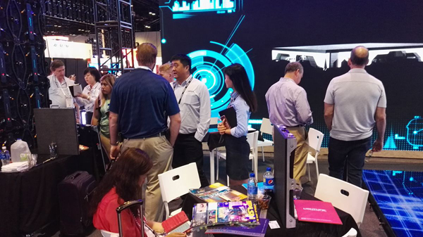 2017 INFOCOMMֵc(sh)?zhn)LED@ʾ@ʾLR-PLUS