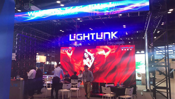 2017 INFOCOMMֵc(sh)?zhn)LED@ʾ@ʾLR-PLUS