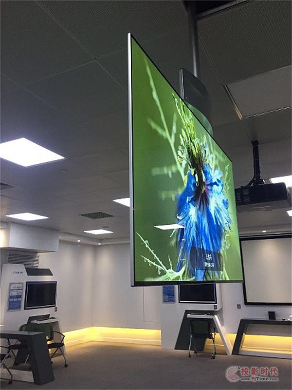 LG首個OLED雙面屏項目落戶上海電信企業(yè)展廳