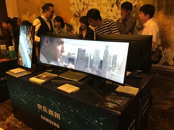 �ǻۻ�(li��n)�r(sh��)���������@ʾ���y�־��|�Ƅ�(d��ng)���������족�a(ch��n)�I(y��)��