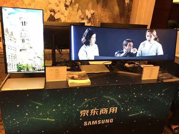 �ǻۻ�(li��n)�r(sh��)���������@ʾ���y�־��|�Ƅ�(d��ng)���������족�a(ch��n)�I(y��)��