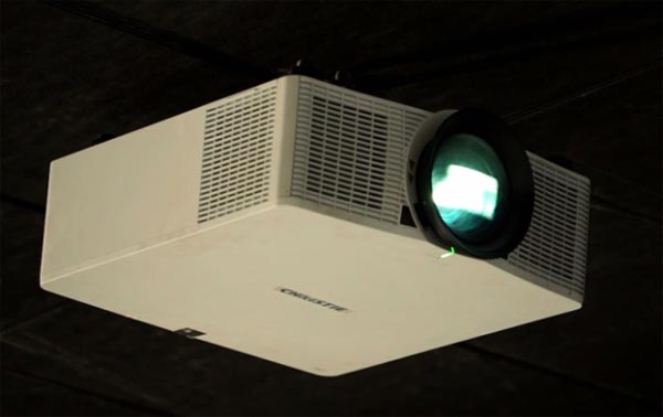 ��ҕChristie�@ʾ��Q������ý�w����(w��)�� ����R���V��(ch��ng)�I��һ��ҕ�X�w�(y��n)