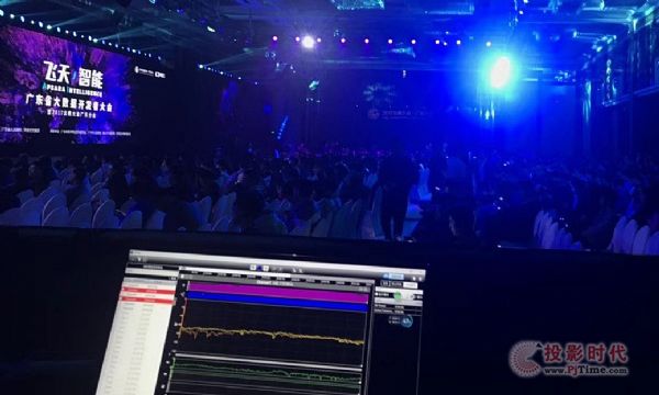 Shure ����2017�Ɨ����(hu��)�V�|�֕�(hu��)