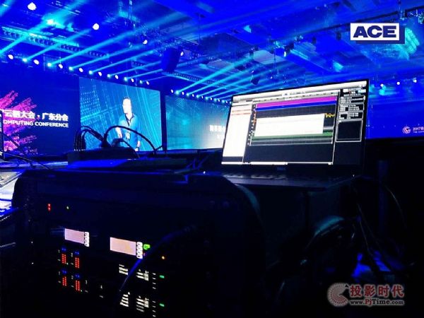 Shure ����2017�Ɨ����(hu��)�V�|�֕�(hu��)