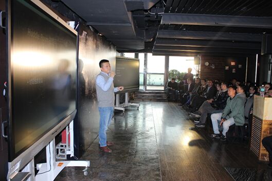 鴻合商用交互平板X9空降上海 魅力勢不可擋