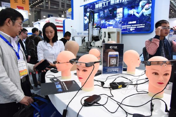 �@ʾ�����ɞ����M(f��i)��Ӻ����(q��)��(d��ng)����DISPLAY CHINA 2018�P(y��ng)����