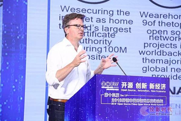 Linux(zh)ж Jim Zemlin