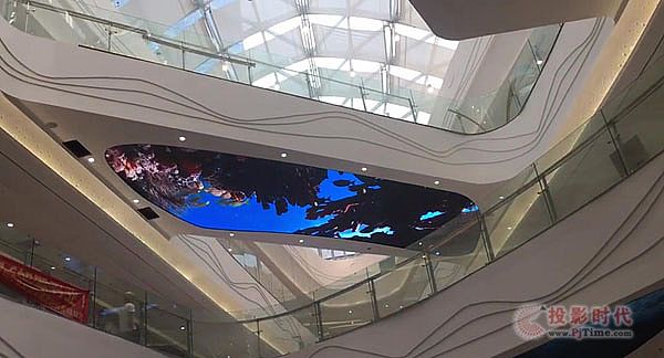 �Ϳ�LED��Ļ����(qi��ng)���M(j��n)�v������Aُ������