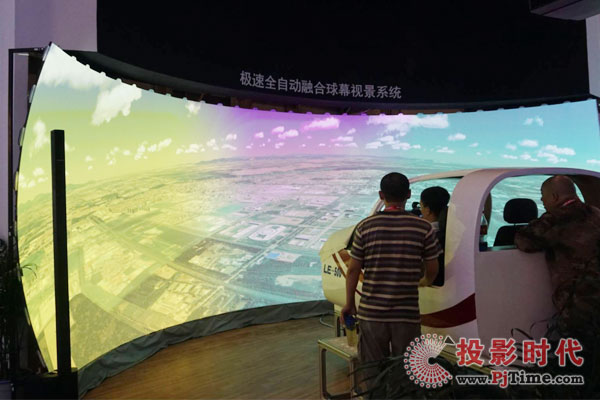 кyȫϵмͶӰC(j)ɶInfoComm China 2018