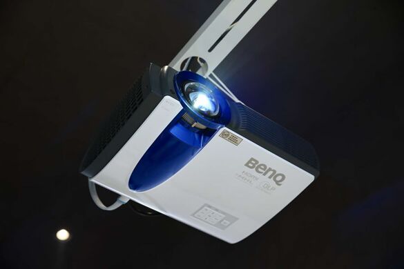 {(ln)BenQ̄(w)ͶӰC(j)ʽl(f)