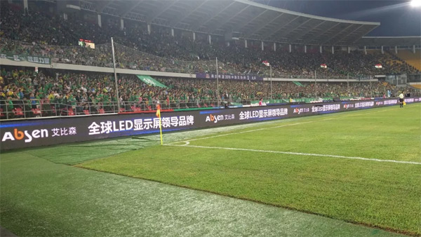 ����ɭLED�@ʾ�����w�����đ�(y��ng)��