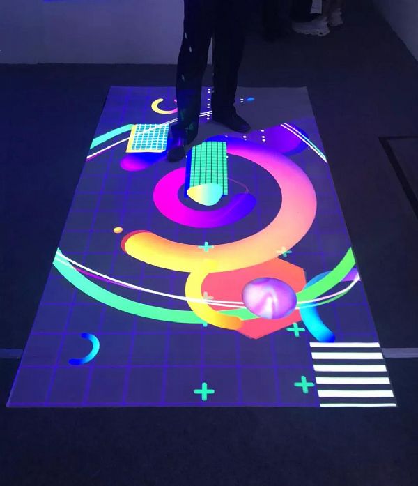 (chung)¹ԴgǻۑáҕInfoCommMչ@ʾgԭ(chung)ߌ