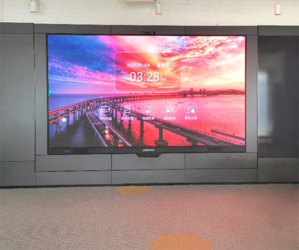 �Mֹ�ڴ�|165������LEDHUB�ǻە��h�@ʾϵ�y���v�м����F��(chu��ng)������