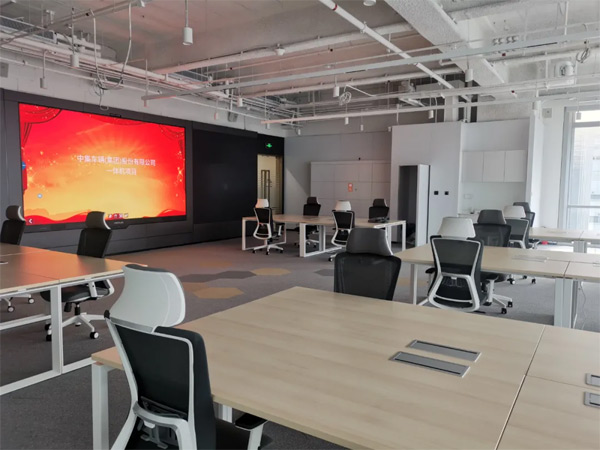 �Mֹ�ڴ�|165������LEDHUB�ǻە��h�@ʾϵ�y���v�м����F��(chu��ng)������