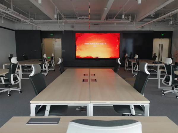 �Mֹ�ڴ�|165������LEDHUB�ǻە��h�@ʾϵ�y���v�м����F��(chu��ng)������