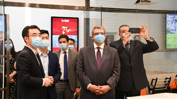 �����v�A��ʹһ���W�R�����¼��F(tu��n)���콻��