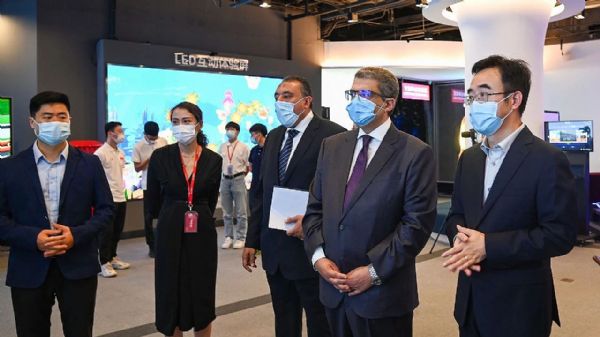 �����v�A��ʹһ���W�R�����¼��F(tu��n)���콻��