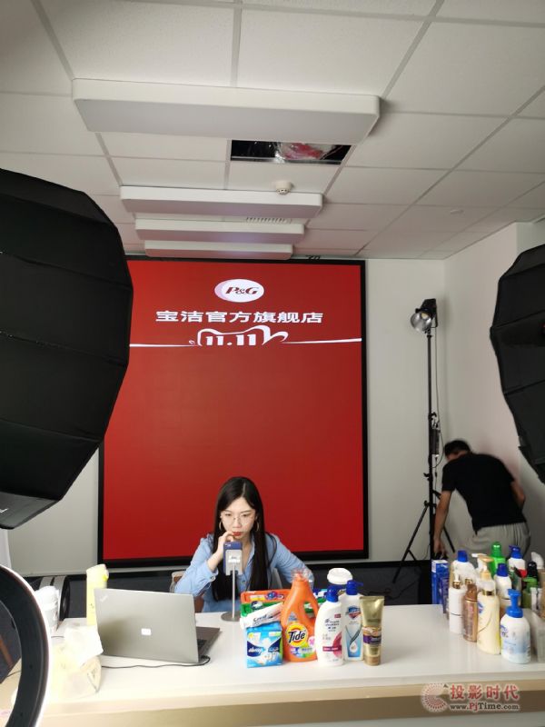 ���Ѳ���LED�@ʾ���Єӣ����������۾����I���l(f��)չ��