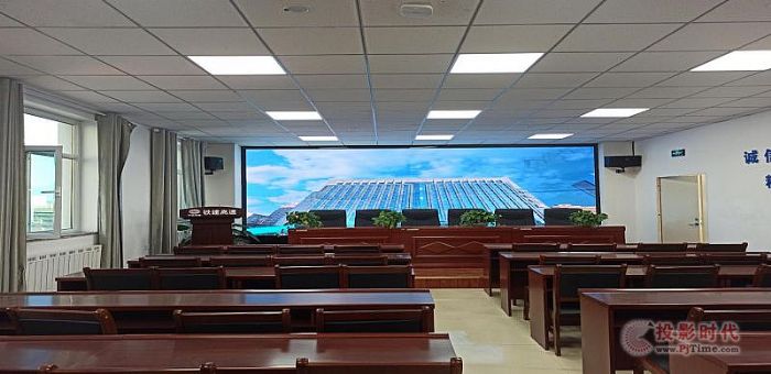 ǰ�S�oLED�@ʾ��