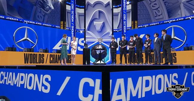 �WҫӢ��(li��n)��ȫ�򿂛Qِ������ɭ����Ҋ�CEDG�Z�ڳ�ȼ˲�g