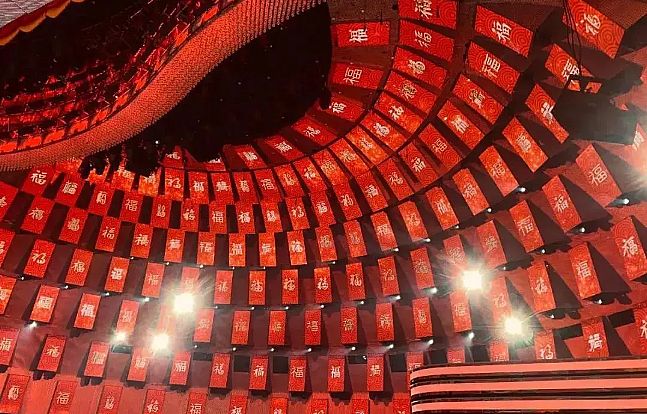 ���ǹ���c�a(ch��n)�I(y��)������ξo�܅f(xi��)�����ڶ������������c���������@ʾ����