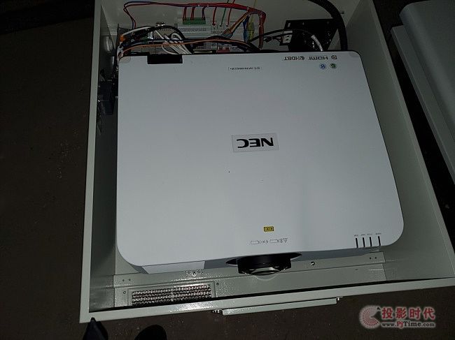 ϵ_(ti)cſĹӰ顱33_(ti)NEC߶˹ͶӰC(j)ҕXʢ