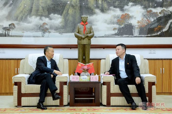 ���ǹ���hί��ӛ�������L(zh��ng)���ѕ�(hu��)Ҋ��ͨ�y�з�ɽ�������L(zh��ng)�ֲ�