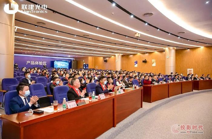 ���(y��ng)���� ��������ح(li��n)��������У��Mֹ��ʮ�ꡱ��ľ