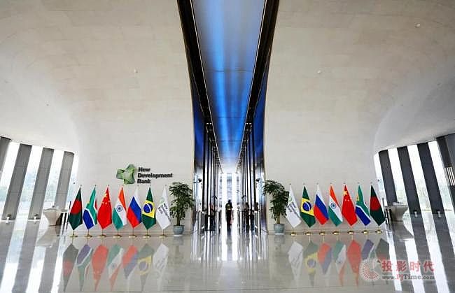 ��˼���u��(gu��)�����_(k��i)�l(f��)�y�п�������ṩС�g��LED�@ʾϵ�y(t��ng)