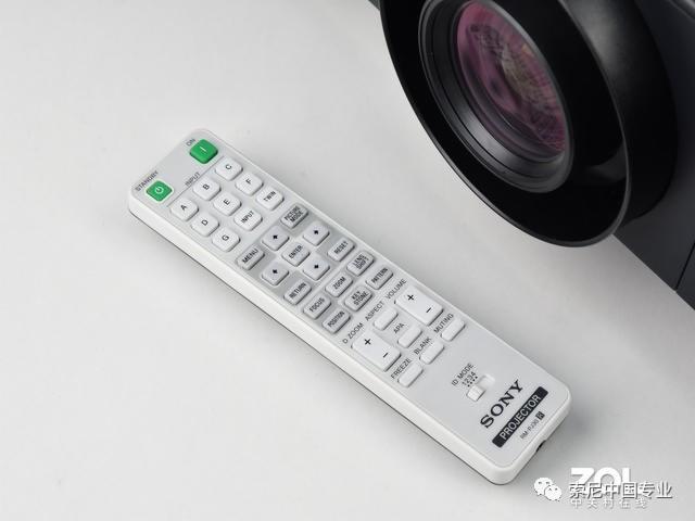 3LCDͶӰF755HZu(png)y(c)8000ȿm(yng)ࡰ(chng)桱