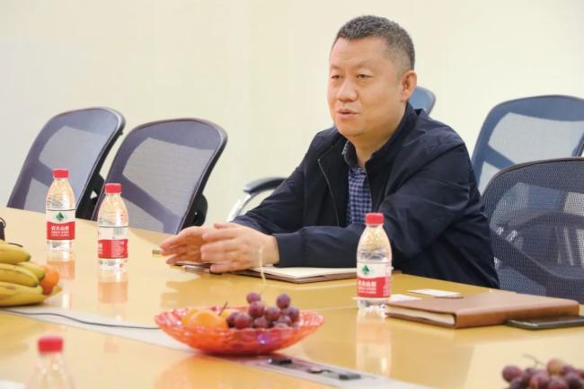 SLDA�����������c�@ʾ�����ИI(y��)�f(xi��)��(hu��)�I(l��ng)��(d��o)�W�R�~�J��늽����L��(w��n)