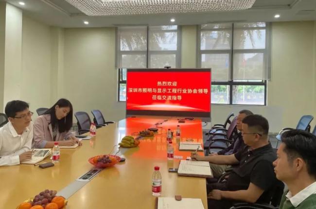 SLDA�����������c�@ʾ�����ИI(y��)�f(xi��)��(hu��)�I(l��ng)��(d��o)�W�R�~�J��늽����L��(w��n)