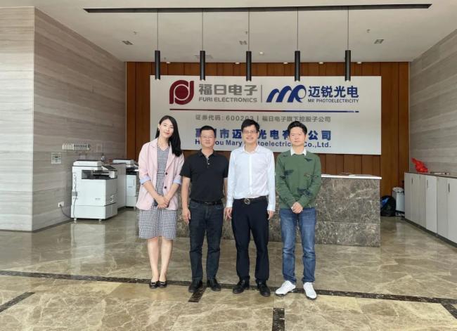 SLDA�����������c�@ʾ�����ИI(y��)�f(xi��)��(hu��)�I(l��ng)��(d��o)�W�R�~�J��늽����L��(w��n)