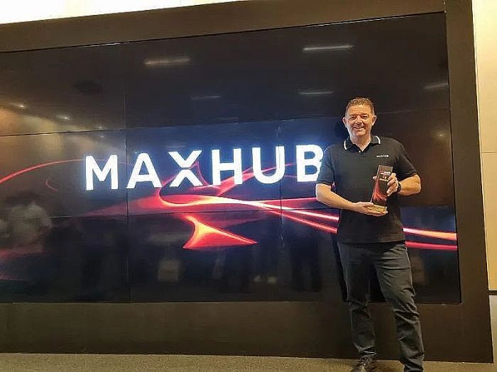 MAXHUB @GISEչһeث@헇HИI(y)