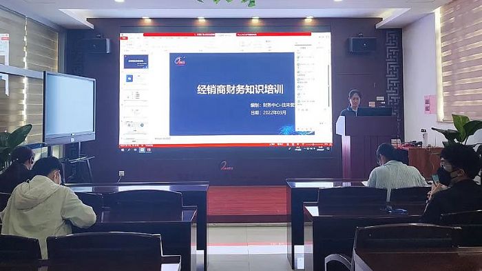 ��Σ��C(j��)��������֮��(qi��ng)���޲ʑ{�����ͻ����