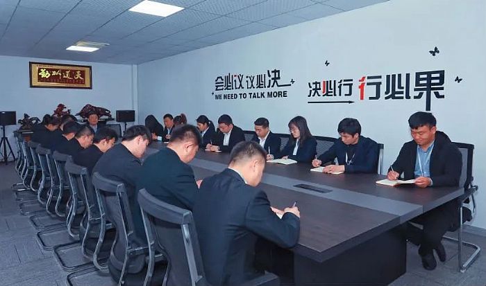 ��Σ��C(j��)��������֮��(qi��ng)���޲ʑ{�����ͻ����