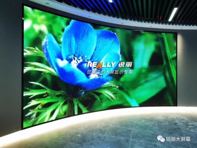 չ�[չʾ��������حReally�J��С�g��LED����Ļ��(y��ng)���ں���ĳ��I(y��)�k���Ǵ�d