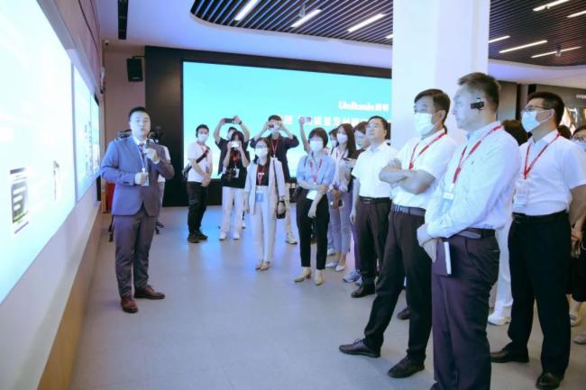 �����С����|(zh��)���l(f��)չ�{(di��o)���С����Ҽ�ý�wһ���W�R�����Ƽ������{(di��o)��