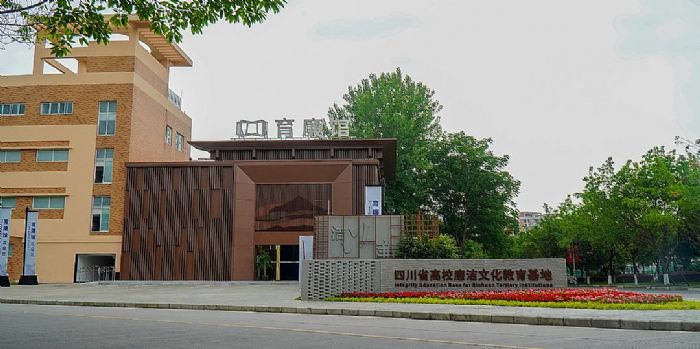 ����ح�w�������@�x���Ĵ���У�����Ļ��������ؽ��O(sh��)����