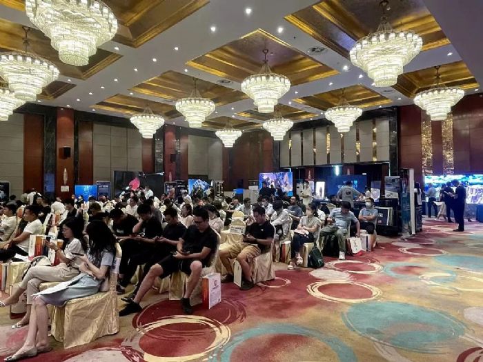 ��һ�w�������I(l��ng)���@�r(sh��)�������������Ͼ�վ