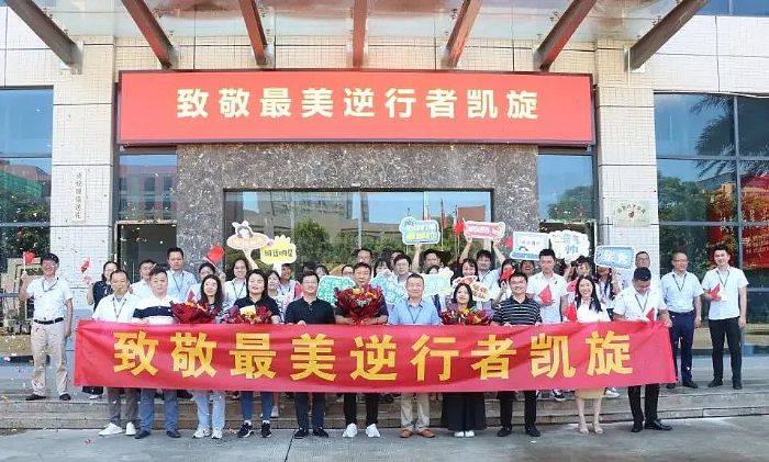 �¾��������������~�J������N��Ӣ��ؓ(f��)ʹ�����P���w����