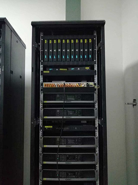 P(chung)_:XMS8000ֲʽϵy(tng)2022坍Դb^O