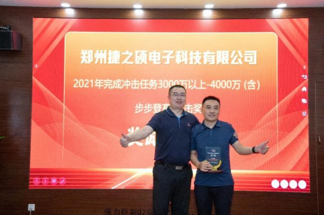 �߸�^�M(j��n)��δ��(l��i)��������(qi��ng)���޲�ʡ��(j��)��(j��ng)�N�̵����Ε�(hu��)�h�A�M�e�У�