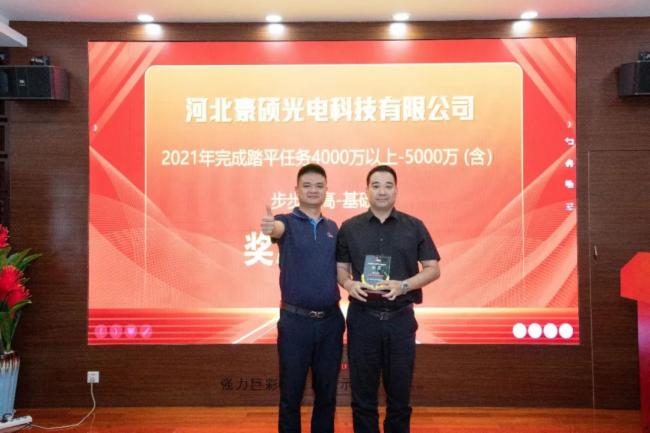 �߸�^�M(j��n)��δ��(l��i)��������(qi��ng)���޲�ʡ��(j��)��(j��ng)�N�̵����Ε�(hu��)�h�A�M�e�У�